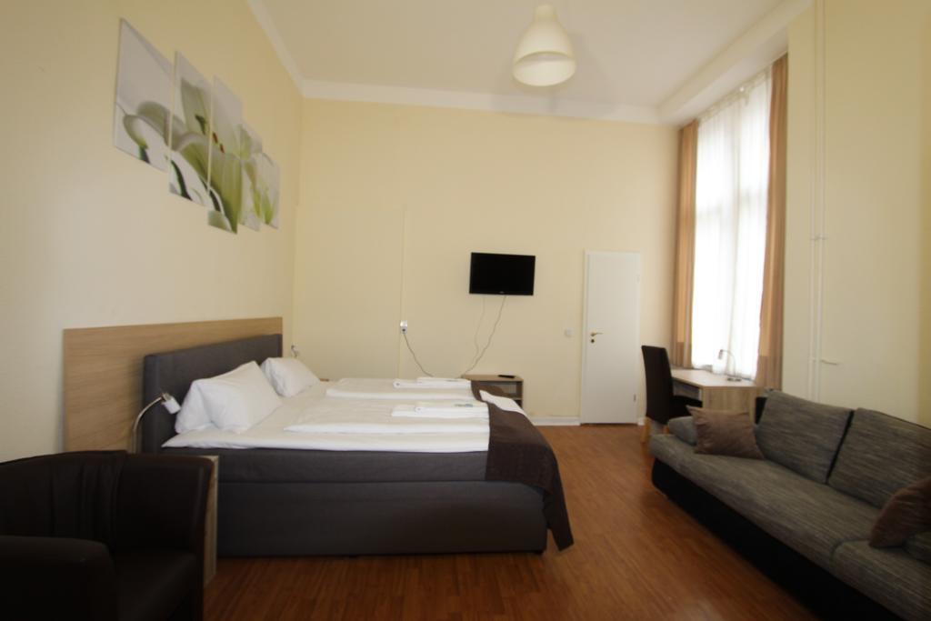 City Hotel Gotland Berlim Exterior foto
