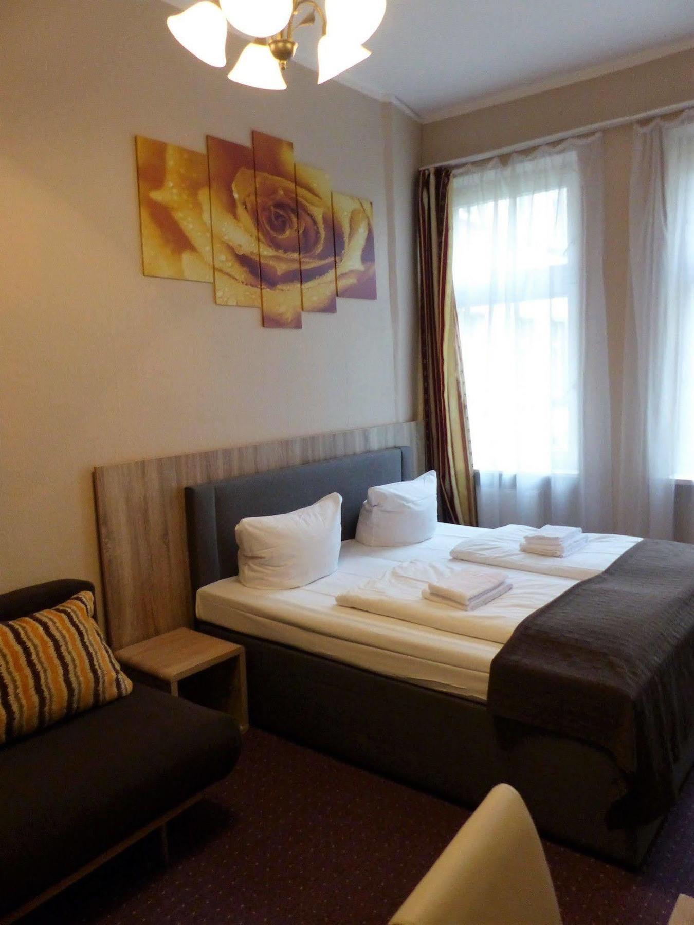 City Hotel Gotland Berlim Exterior foto