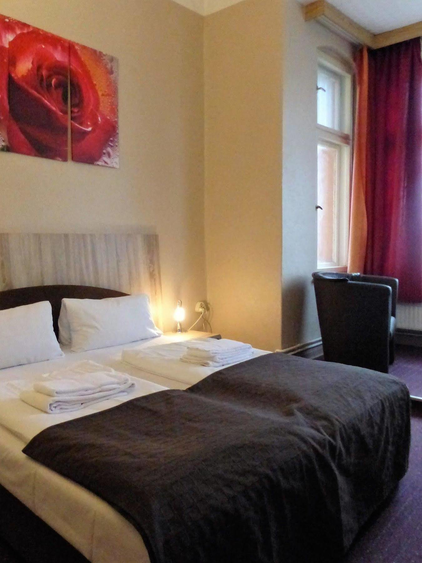 City Hotel Gotland Berlim Exterior foto