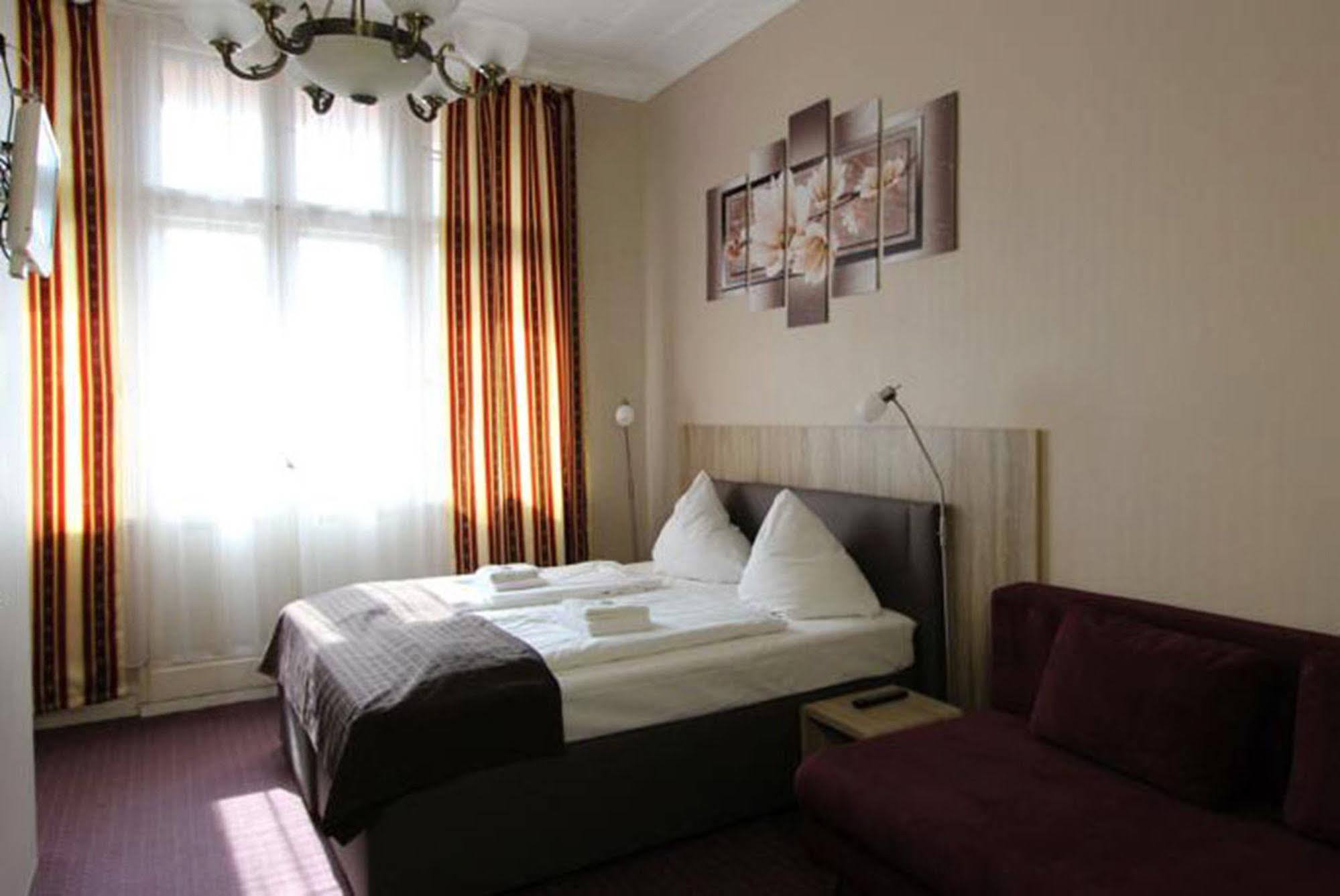 City Hotel Gotland Berlim Exterior foto