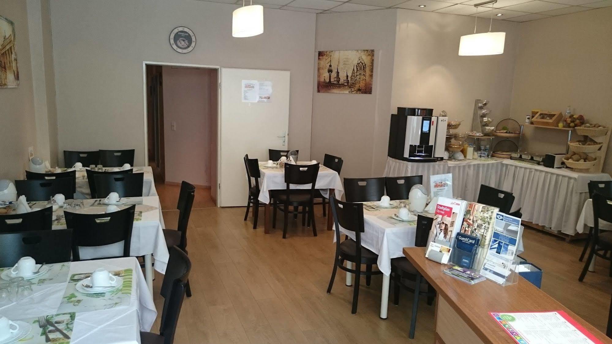 City Hotel Gotland Berlim Exterior foto
